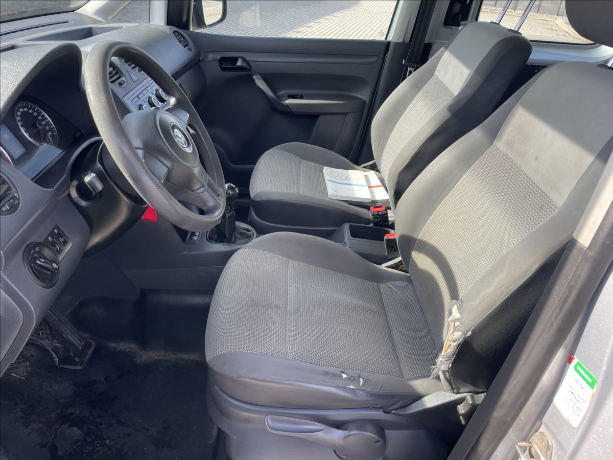 volkswagen-caddy-1-6-tdi-75kw-maxi-tazne-dph - 6