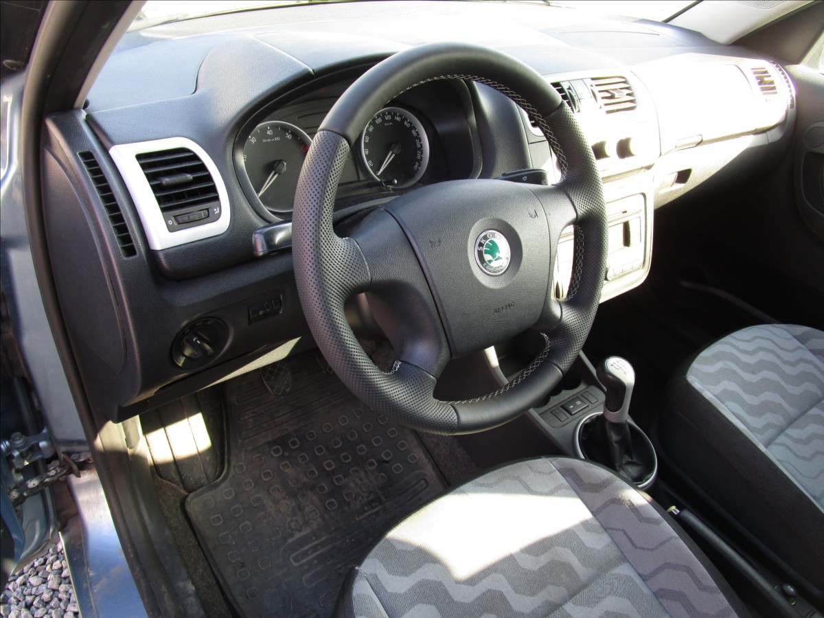 skoda-roomster-1-2-htp-style-klima-2-maj - 9
