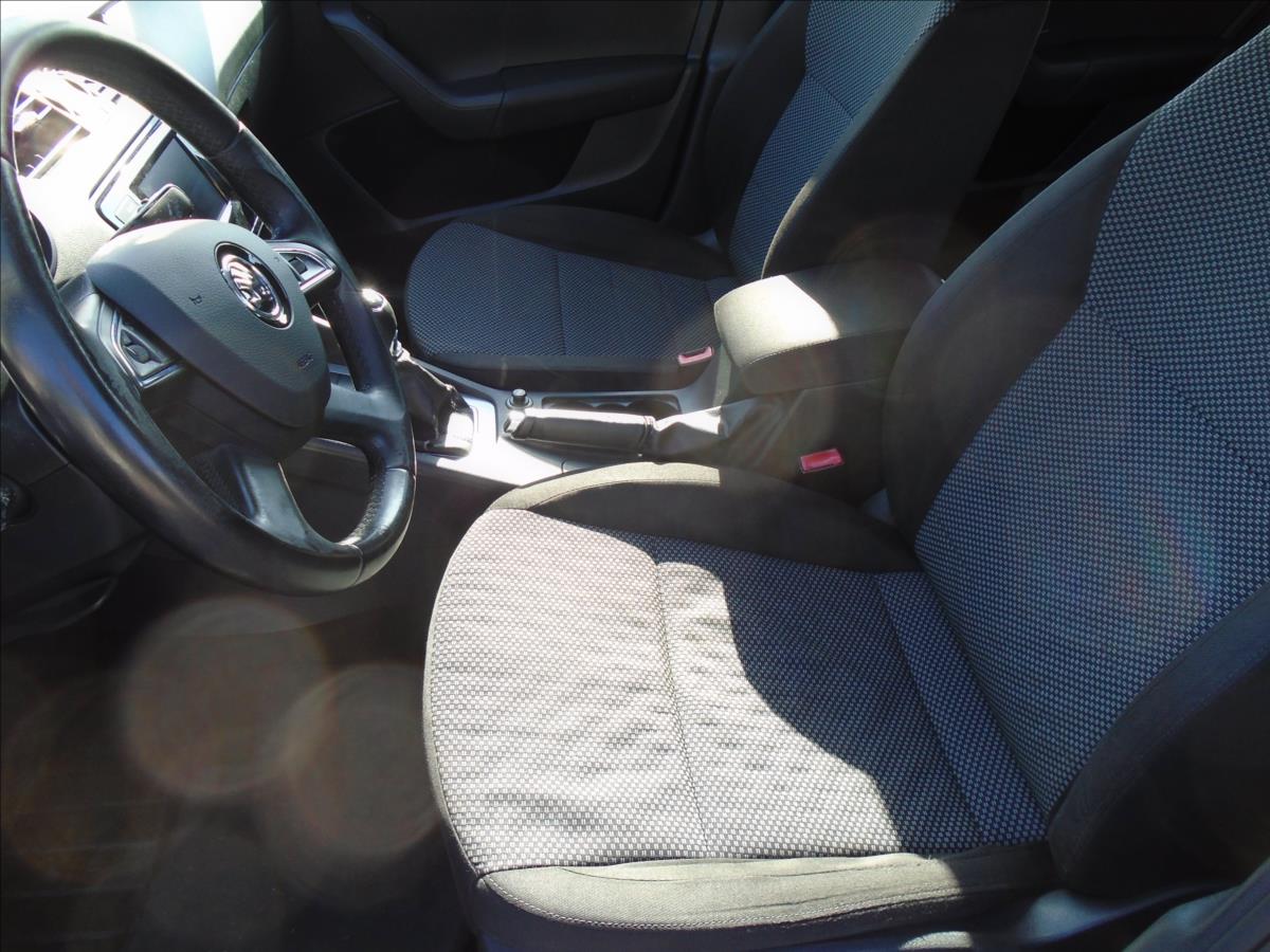 skoda-octavia-1-6 - 9