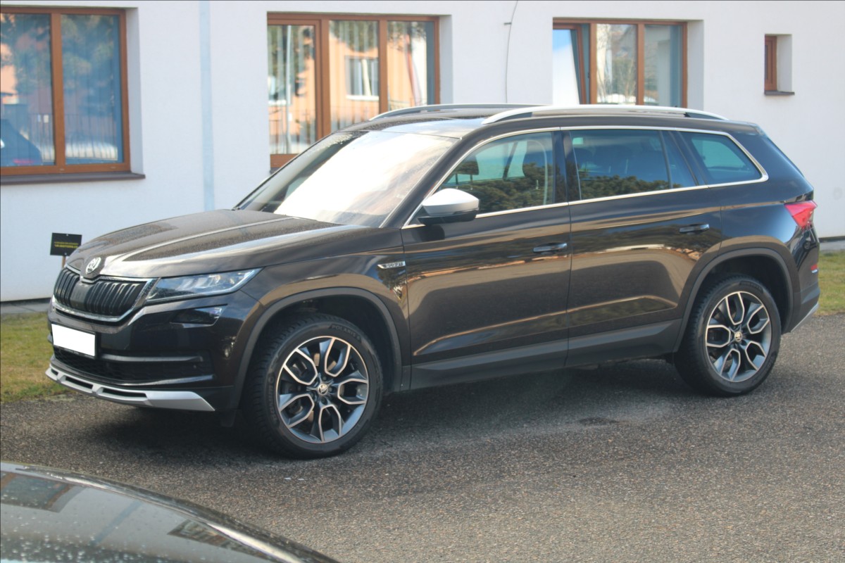 skoda-kodiaq-2-0-tdi-140kw-scout-4x4 - 7