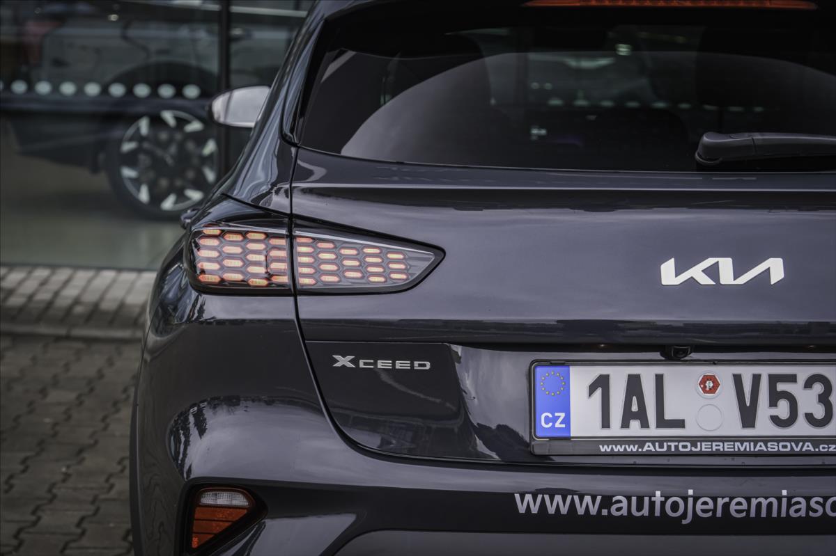 kia-xceed-1-6-t-gdi-gpf-7dct-110kw-steel-edition - 7