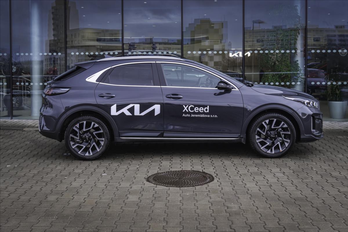 kia-xceed-1-6-t-gdi-gpf-7dct-110kw-steel-edition - 9