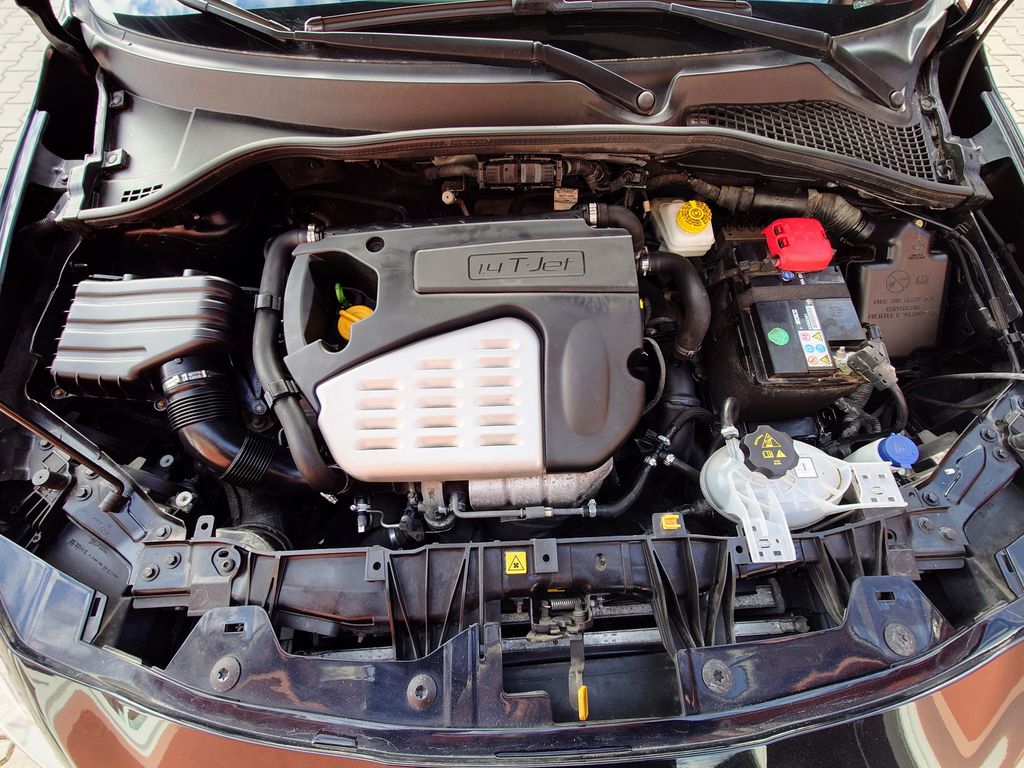 fiat-tipo-1-4-turbo-lounge-88-kw-odpoce - 8
