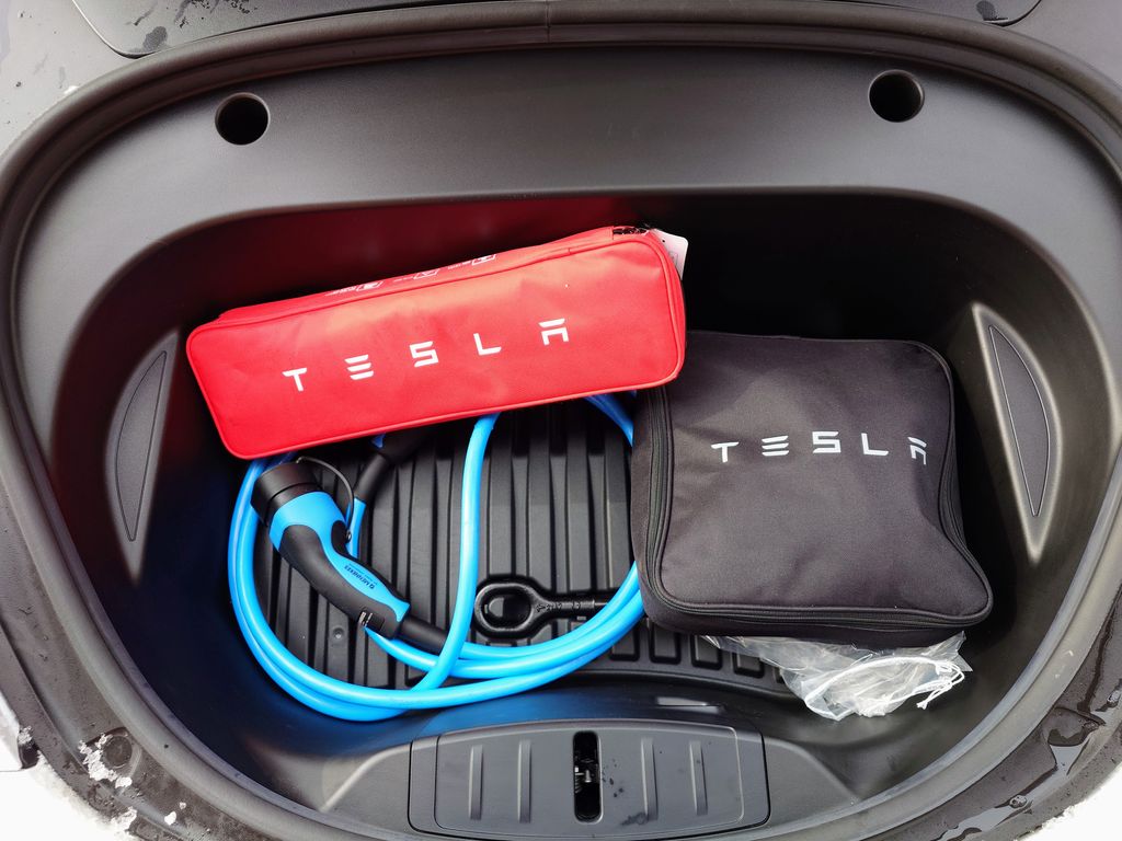 tesla-model-3-standard-range-plus-208-kw-soh - 8