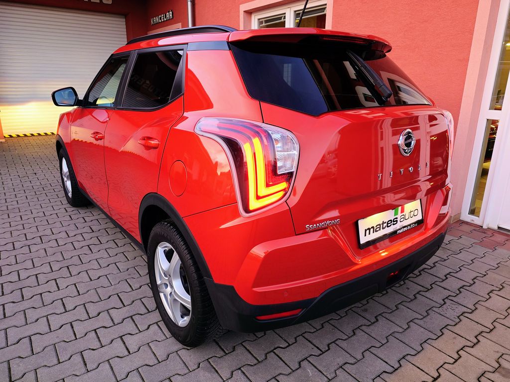 ssangyong-tivoli-1-5-t-gdi-sapphire-4x2 - 2