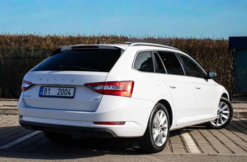 skoda-superb - 4