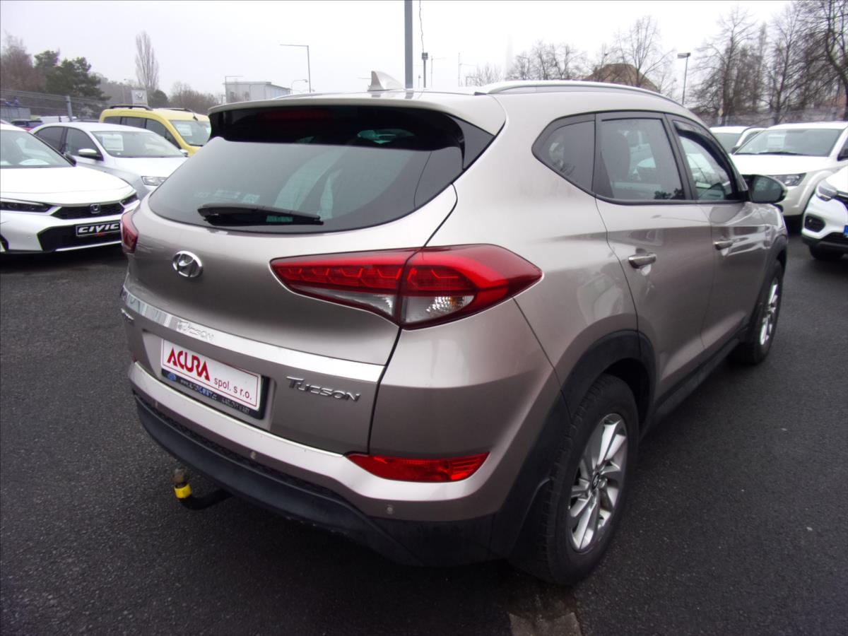 hyundai-tucson-1-7-crdi-trikolor-1maj - 2