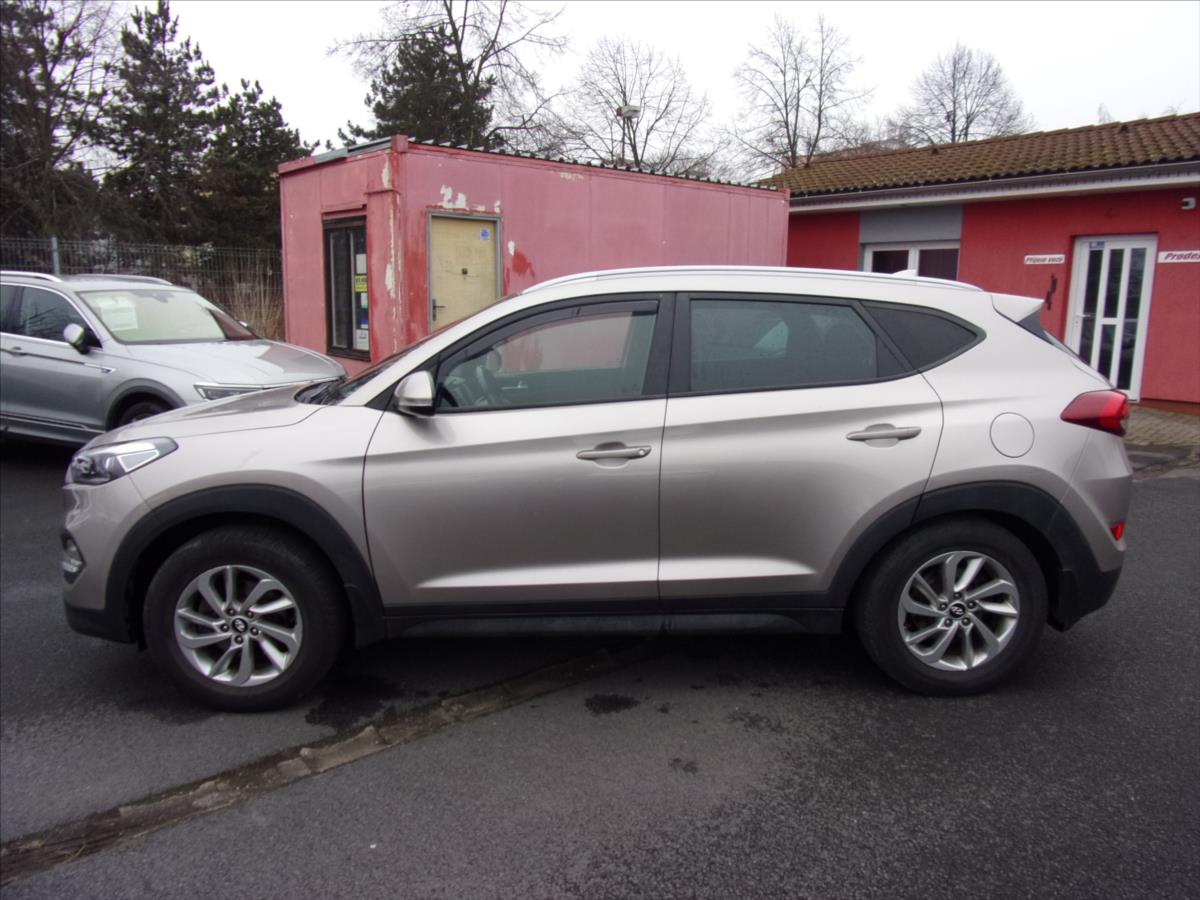 hyundai-tucson-1-7-crdi-trikolor-1maj - 5