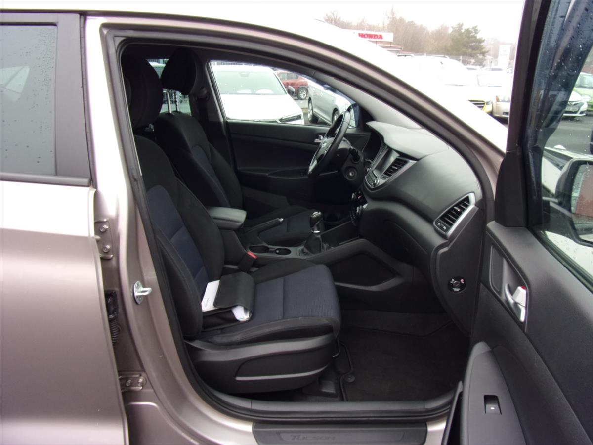 hyundai-tucson-1-7-crdi-trikolor-1maj - 8