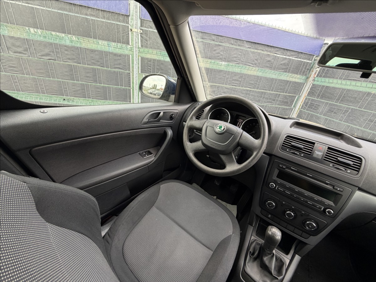 skoda-yeti-1-2-tsi-active-plus - 7