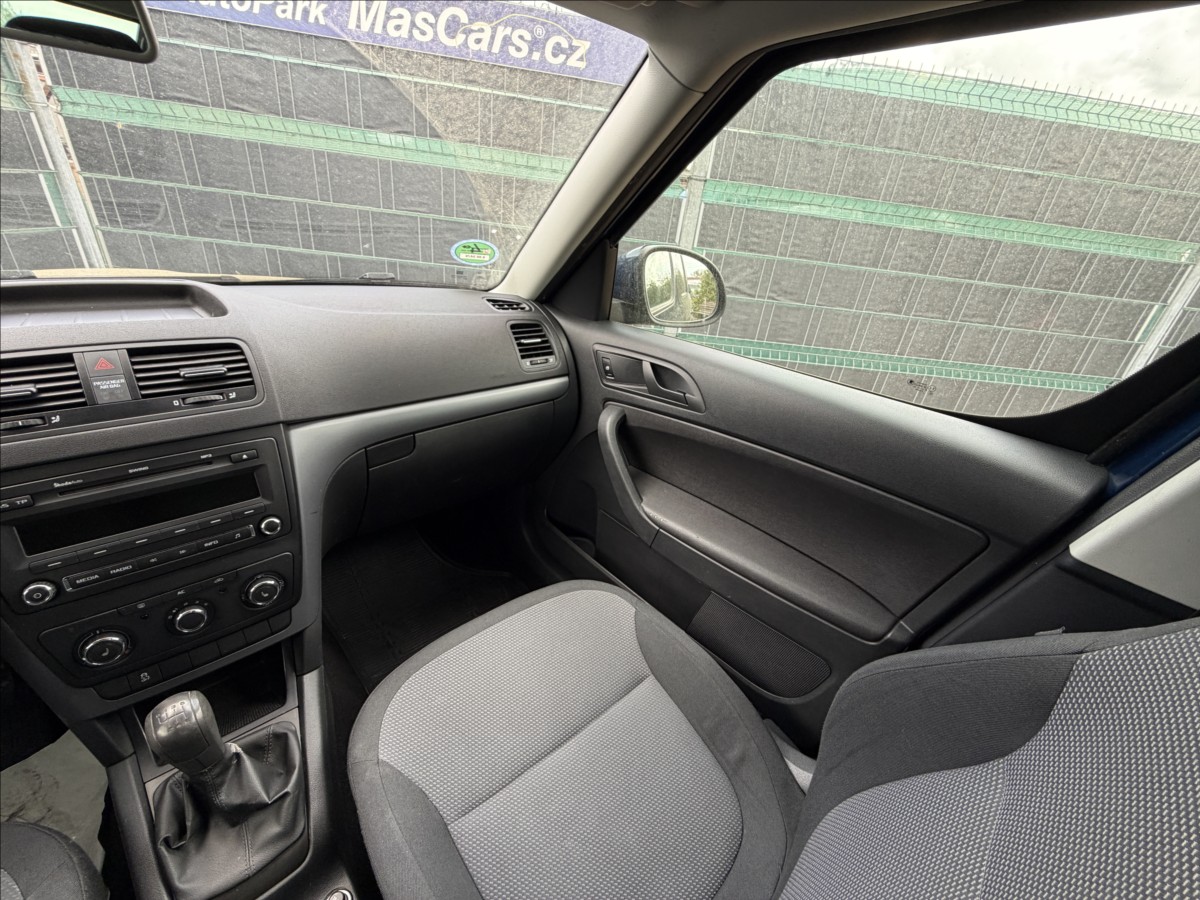 skoda-yeti-1-2-tsi-active-plus - 9