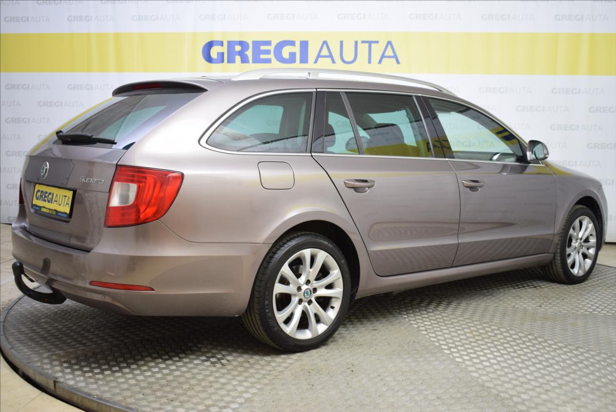 skoda-superb-1-8-tsi-pr-servis-super-stav - 4