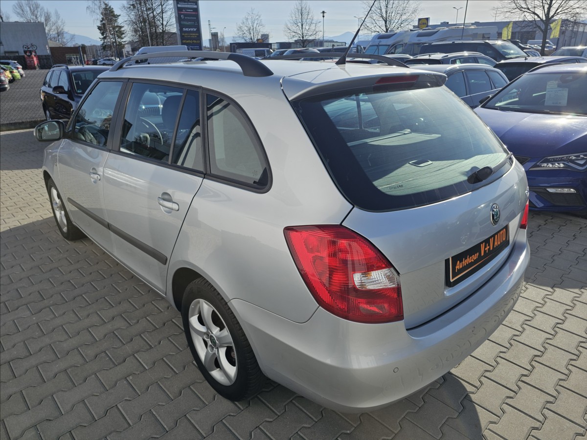 skoda-fabia-ii-1-2tsi-ambition-webasto - 7