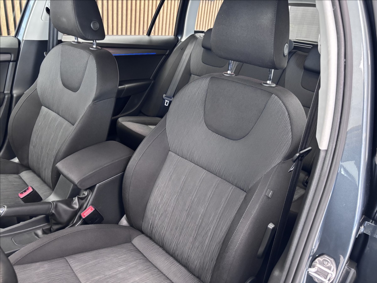 skoda-octavia-1-6-tdi-elegance - 9