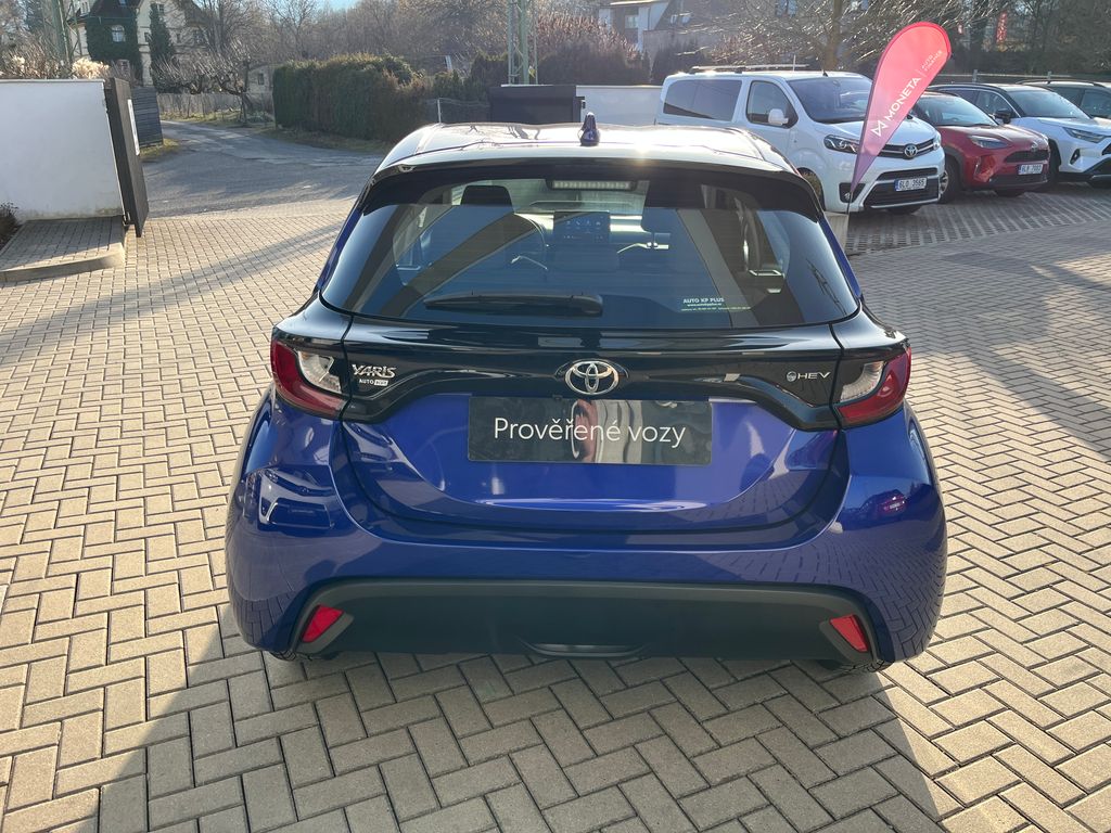 toyota-yaris-1-5-hybrid-e-cvt-comfort - 4