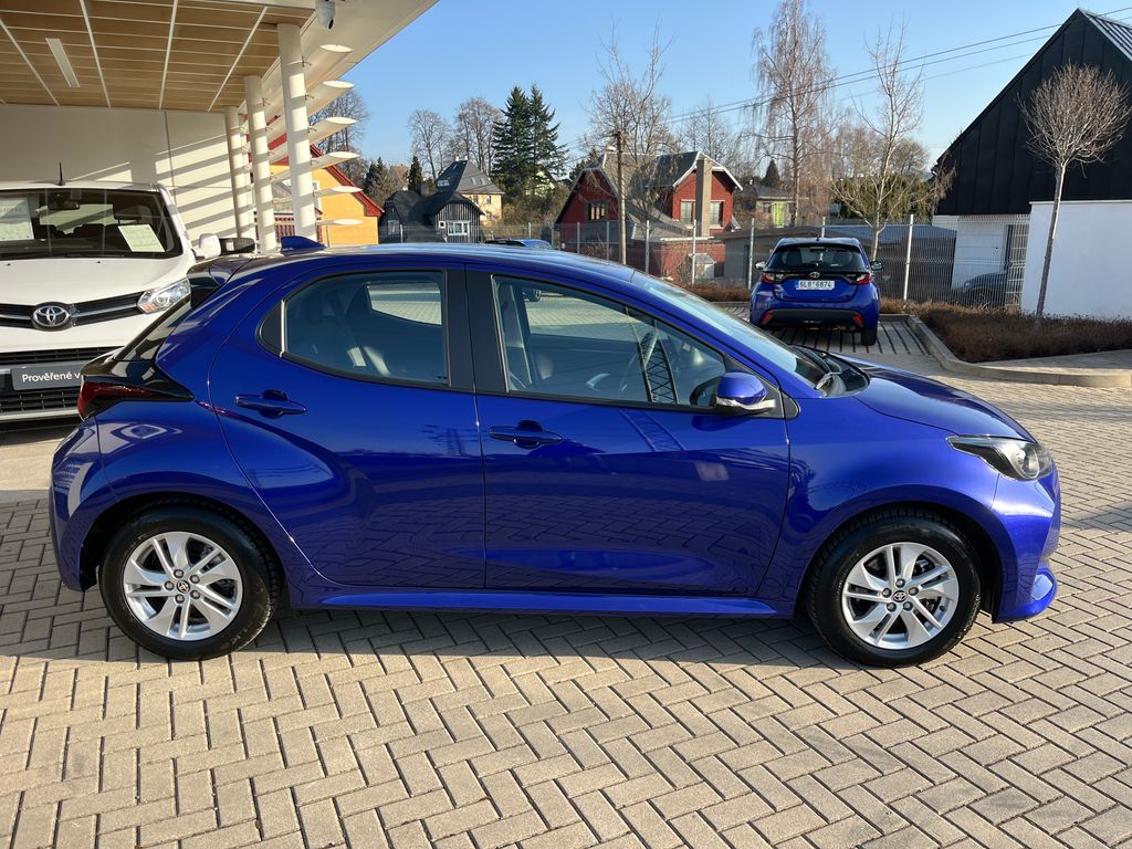 toyota-yaris-1-5-hybrid-e-cvt-comfort - 6