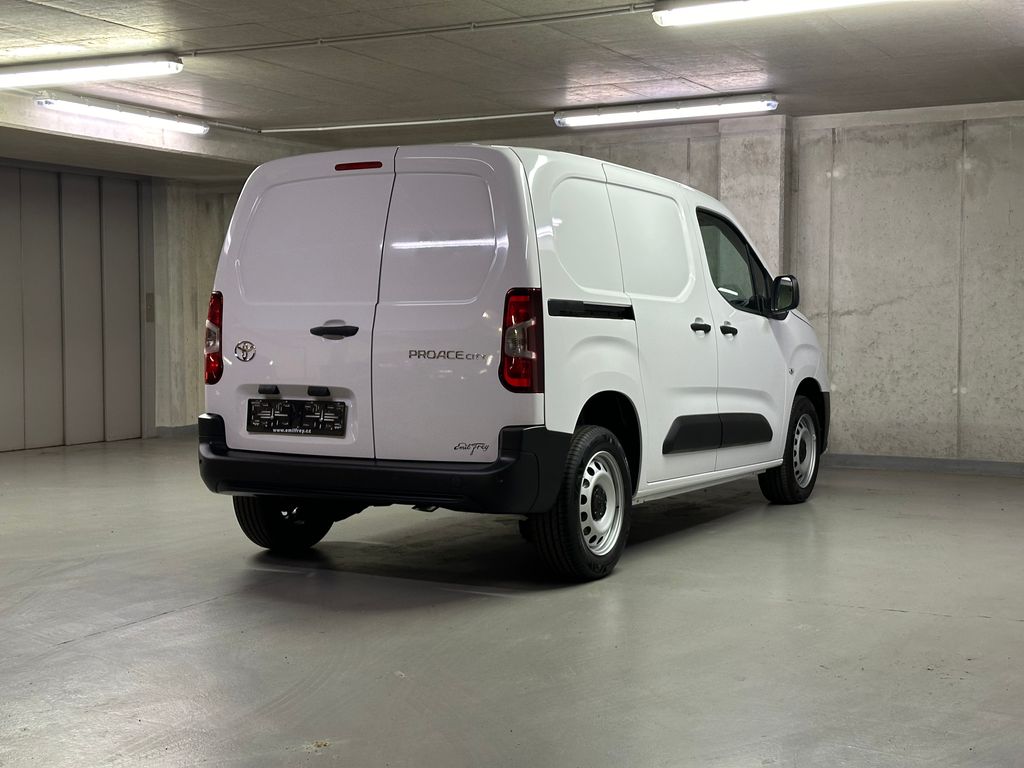 toyota-proace-city-panel-van-1-2-110k-short - 4