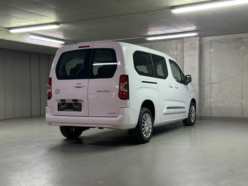 toyota-proace-city-verso-business-1-5-long-7-mist - 4