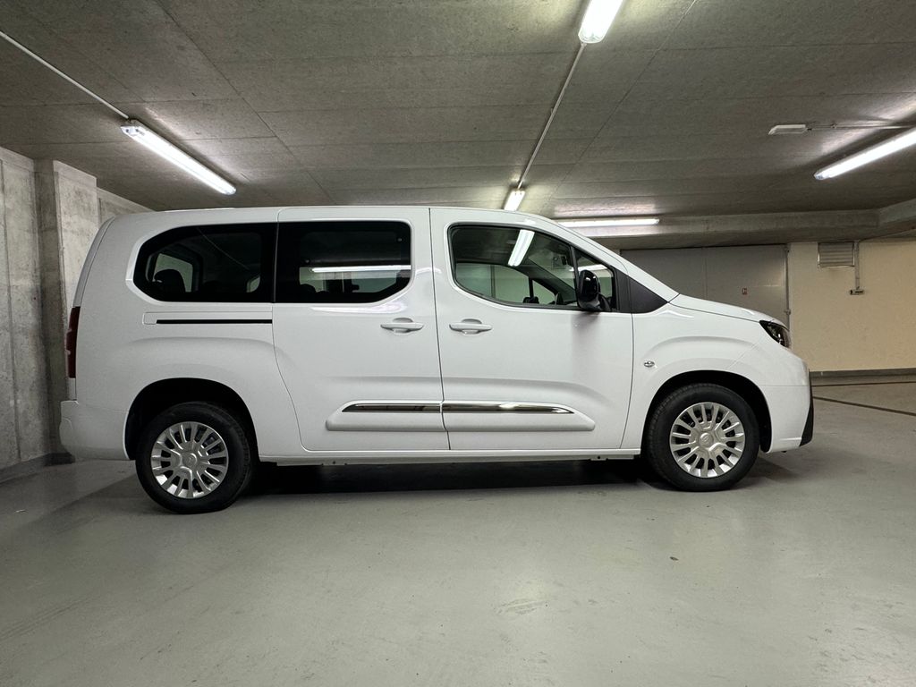 toyota-proace-city-verso-business-1-2-long-7-mist - 3