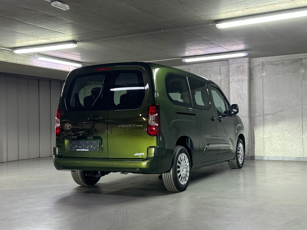 toyota-proace-city-verso-business-1-5-long-7-mist - 3