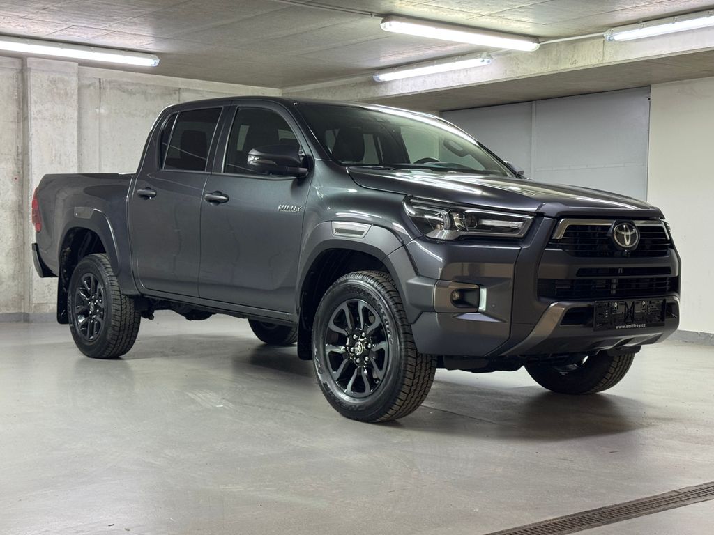toyota-hilux-2-8d4-d-double-cab-invincible - 2