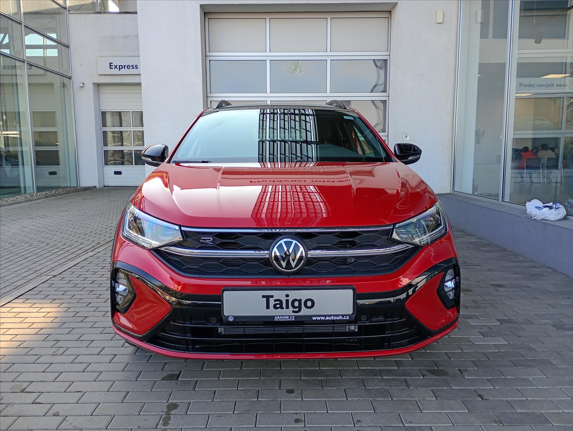 volkswagen-taigo-1-0-tsi-85kw-7dsg-r-line-people - 1