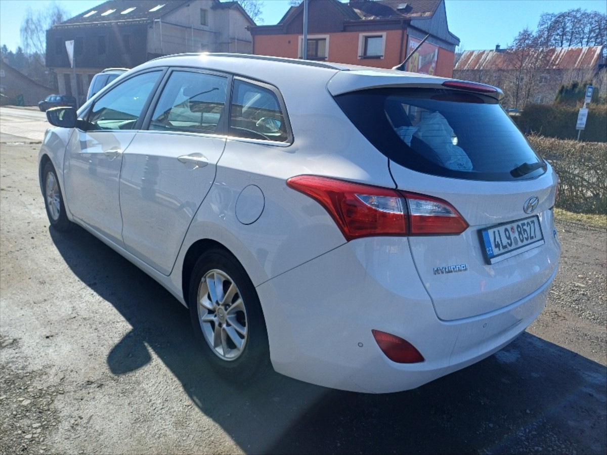 hyundai-i30-1-6-crdi - 5