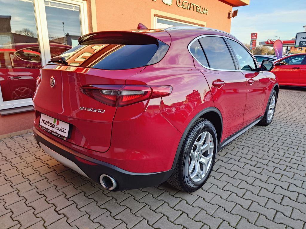 alfa-romeo-stelvio-2-2-jtdm-q4-business-140-kw - 5