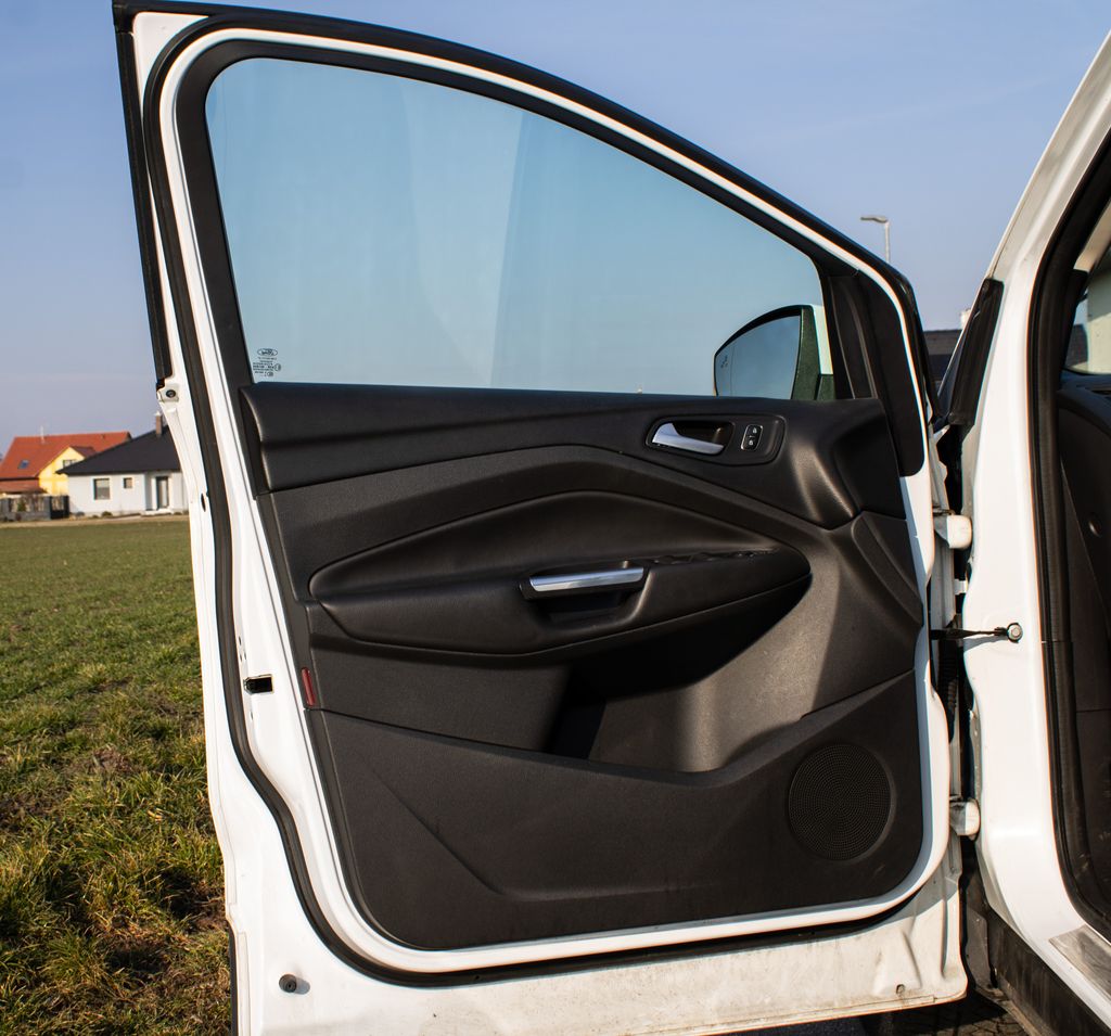 ford-kuga - 8