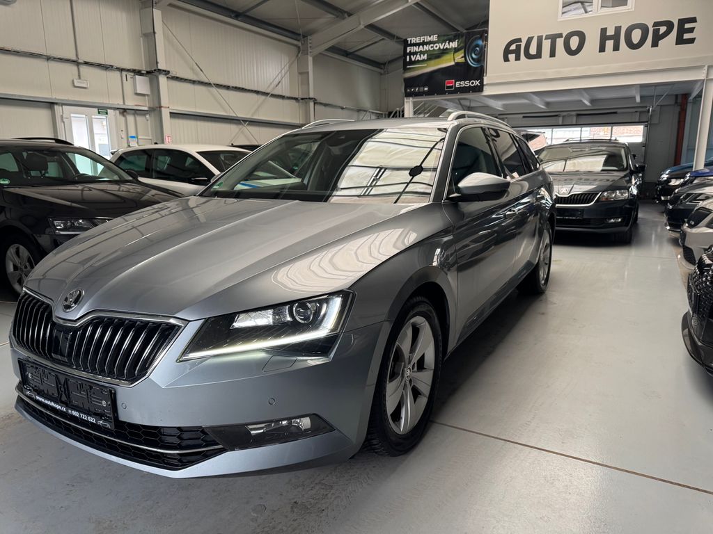 skoda-superb-combi-2-0-tdi-dsg-style - 2