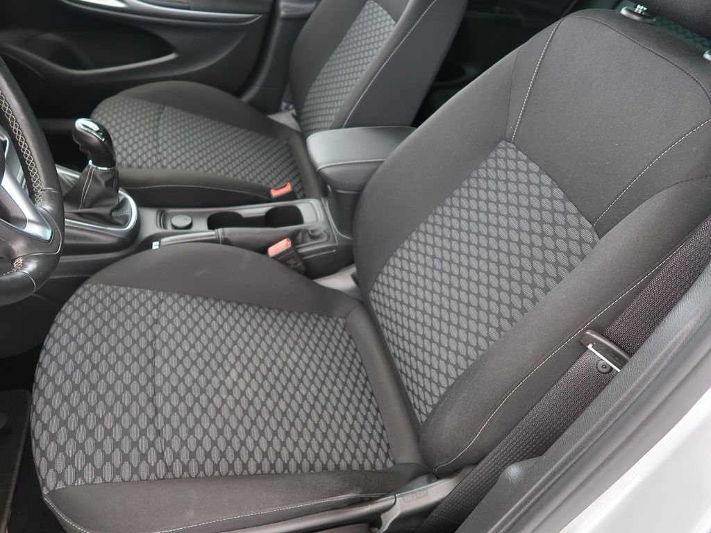 opel-astra-1-2turbo-81kw-man-s-s-edition - 8