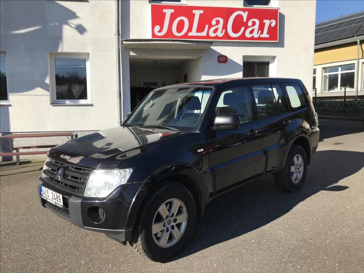 mitsubishi-pajero-3-2-di-d-4x4-automat - 1