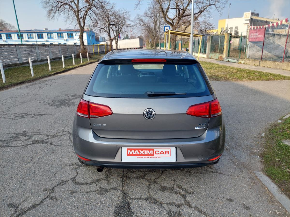 volkswagen-golf-1-2-tsi-bluemotion - 5
