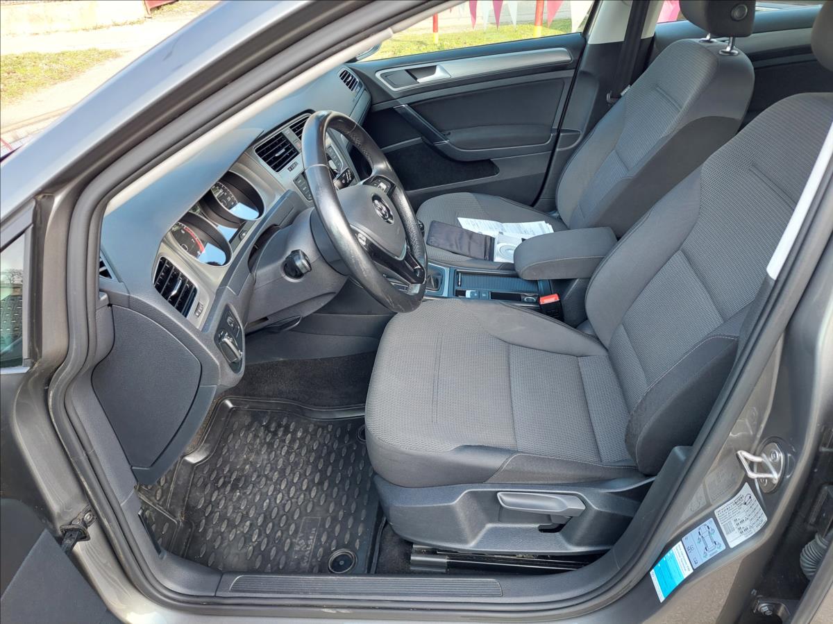 volkswagen-golf-1-2-tsi-bluemotion - 8