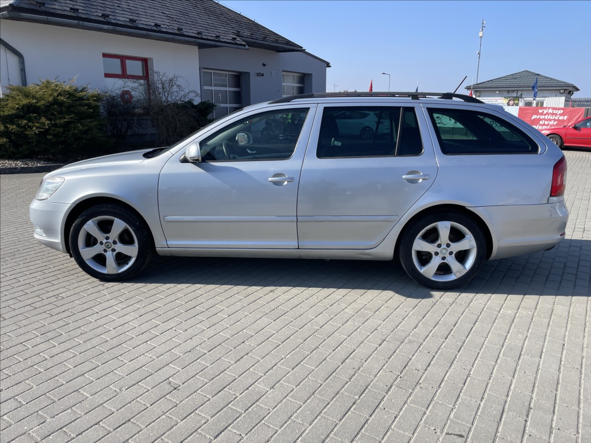skoda-octavia-2-0-tdi-103kw-gps-cfh-chyba-motoru - 1