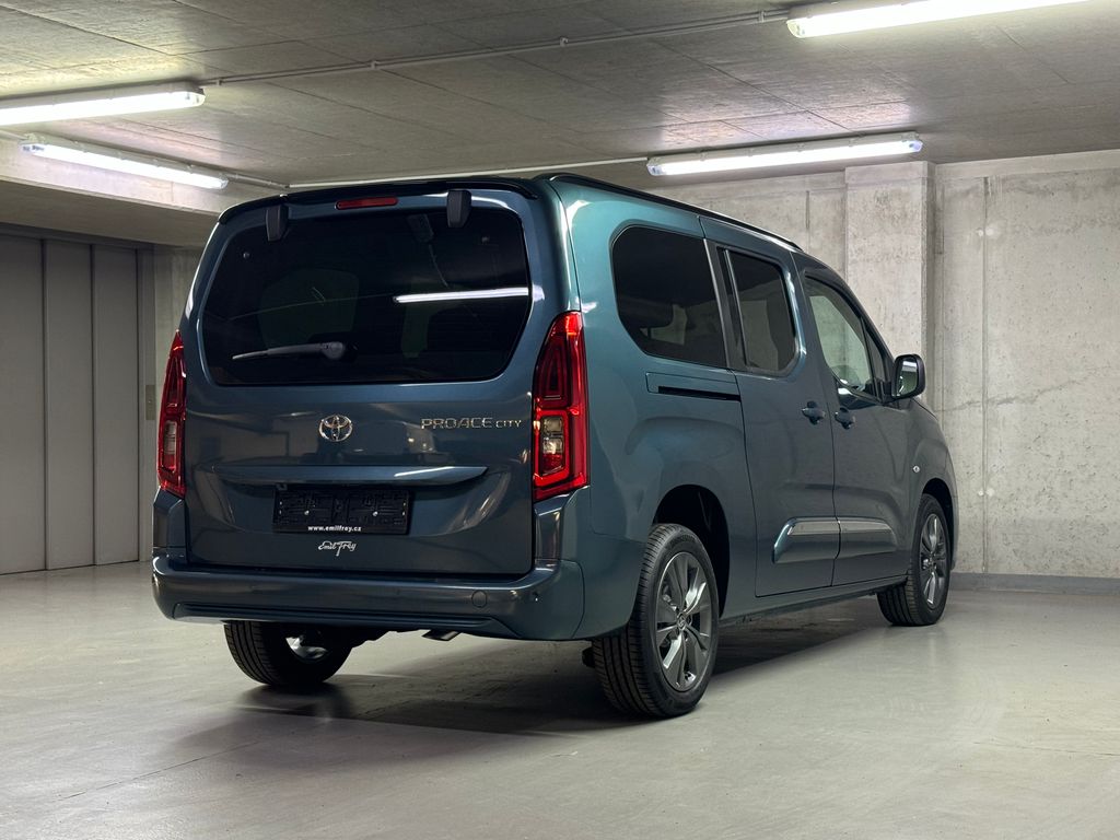 toyota-proace-city-verso-family-1-5-6mt-long-7-mist - 4