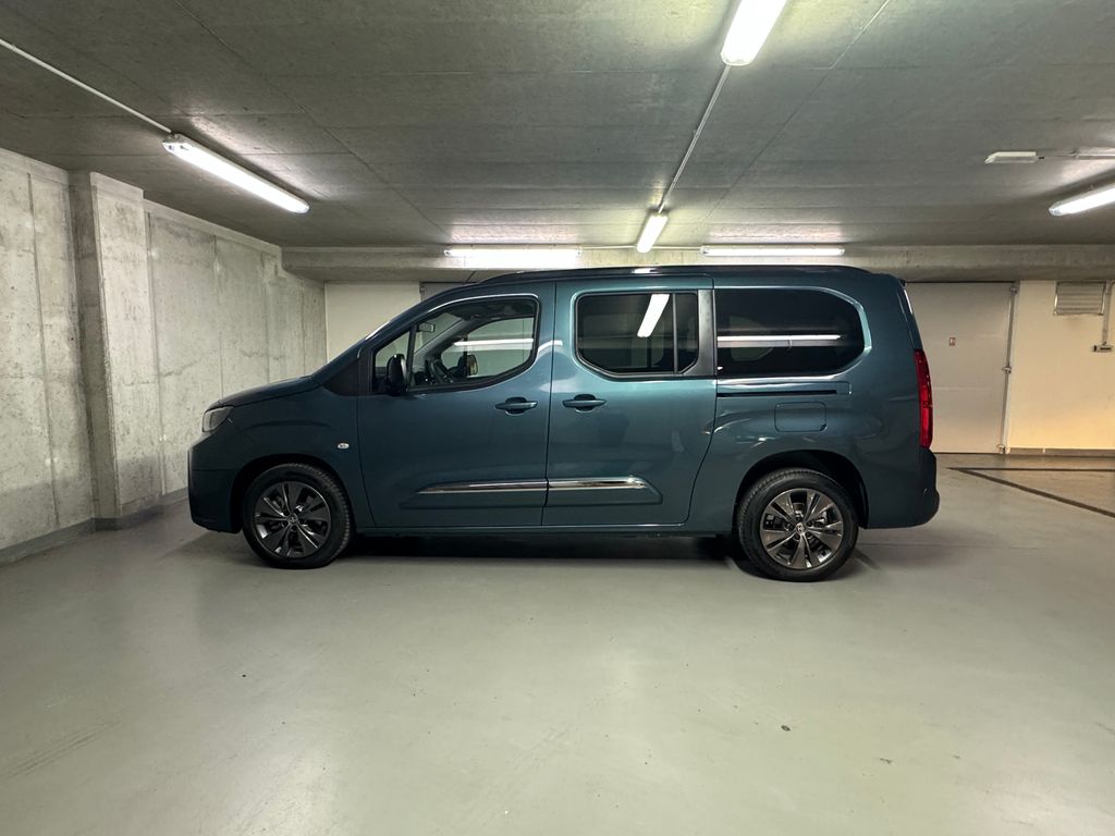 toyota-proace-city-verso-family-1-5-6mt-long-7-mist - 7