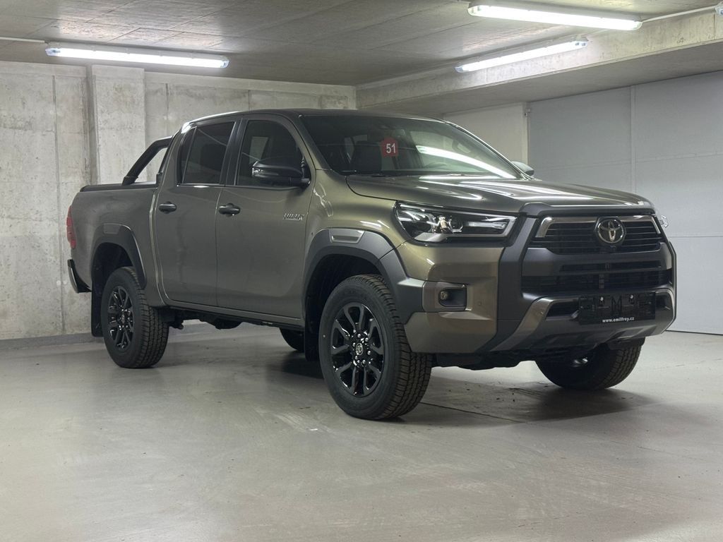 toyota-hilux-2-8d4-d-double-cab-invincible - 2