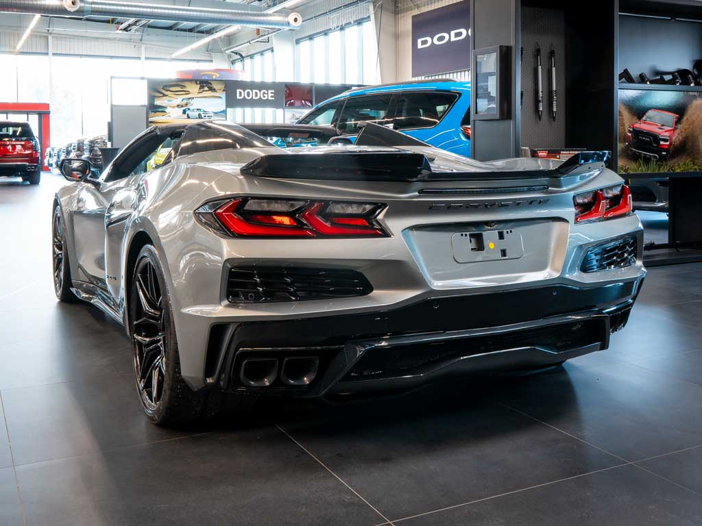 chevrolet-corvette-5-5-c8-z06-3lz-convertible - 3