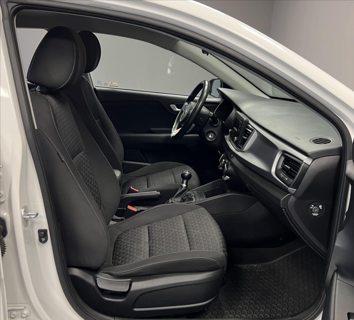 kia-rio-1-2-comfort - 7