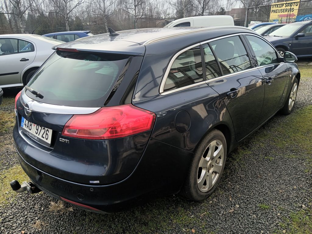 opel-insignia-2-0-cdti-st-edition - 4