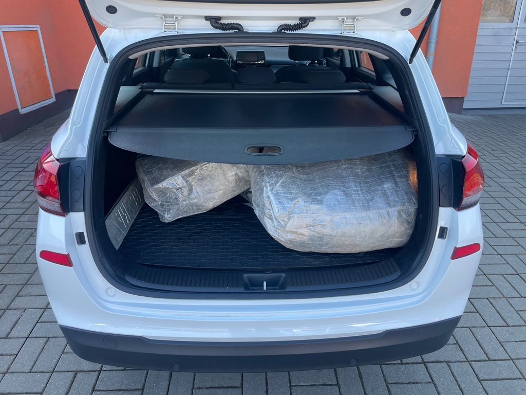 hyundai-i30-1-6-crdi-85kw-2xkola - 7