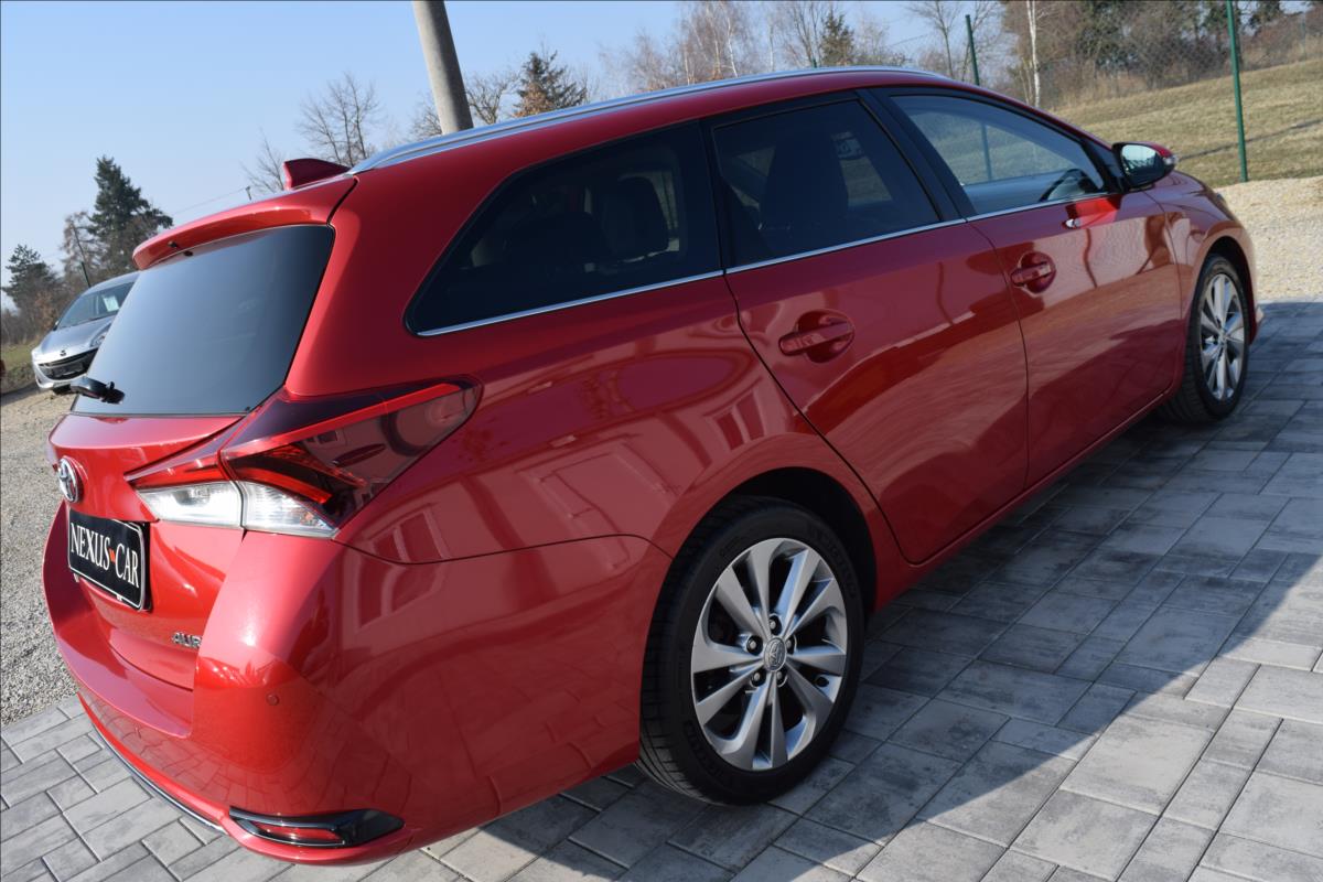 toyota-auris-1-2-i-85kw-xenony-automat-alu - 4