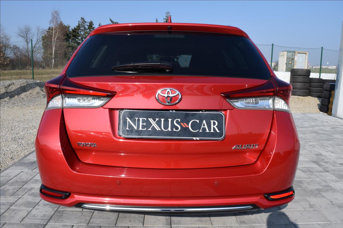 toyota-auris-1-2-i-85kw-xenony-automat-alu - 5