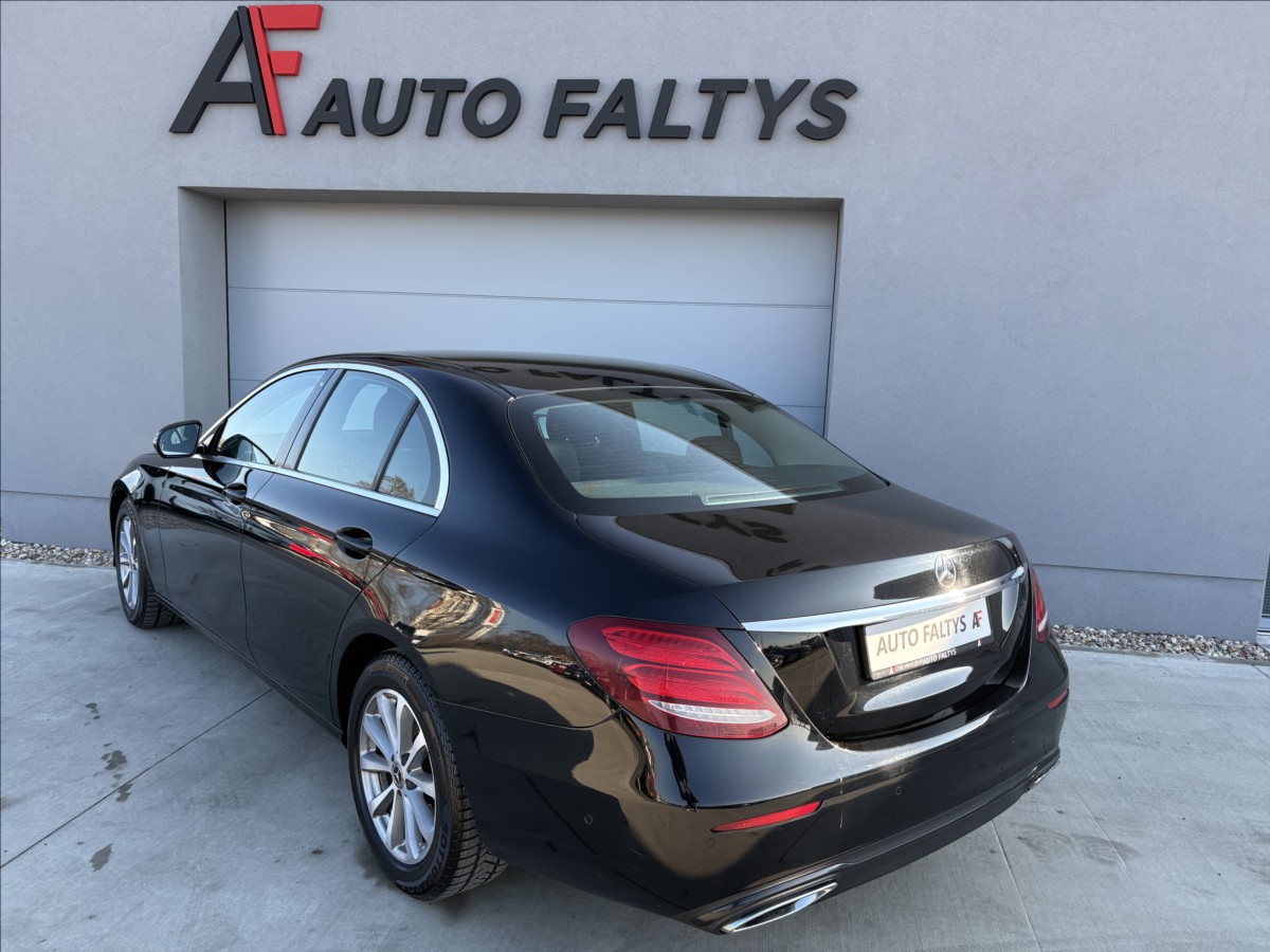 mercedes-benz-tridy-e-220-d-143-kw-automat-cz - 3