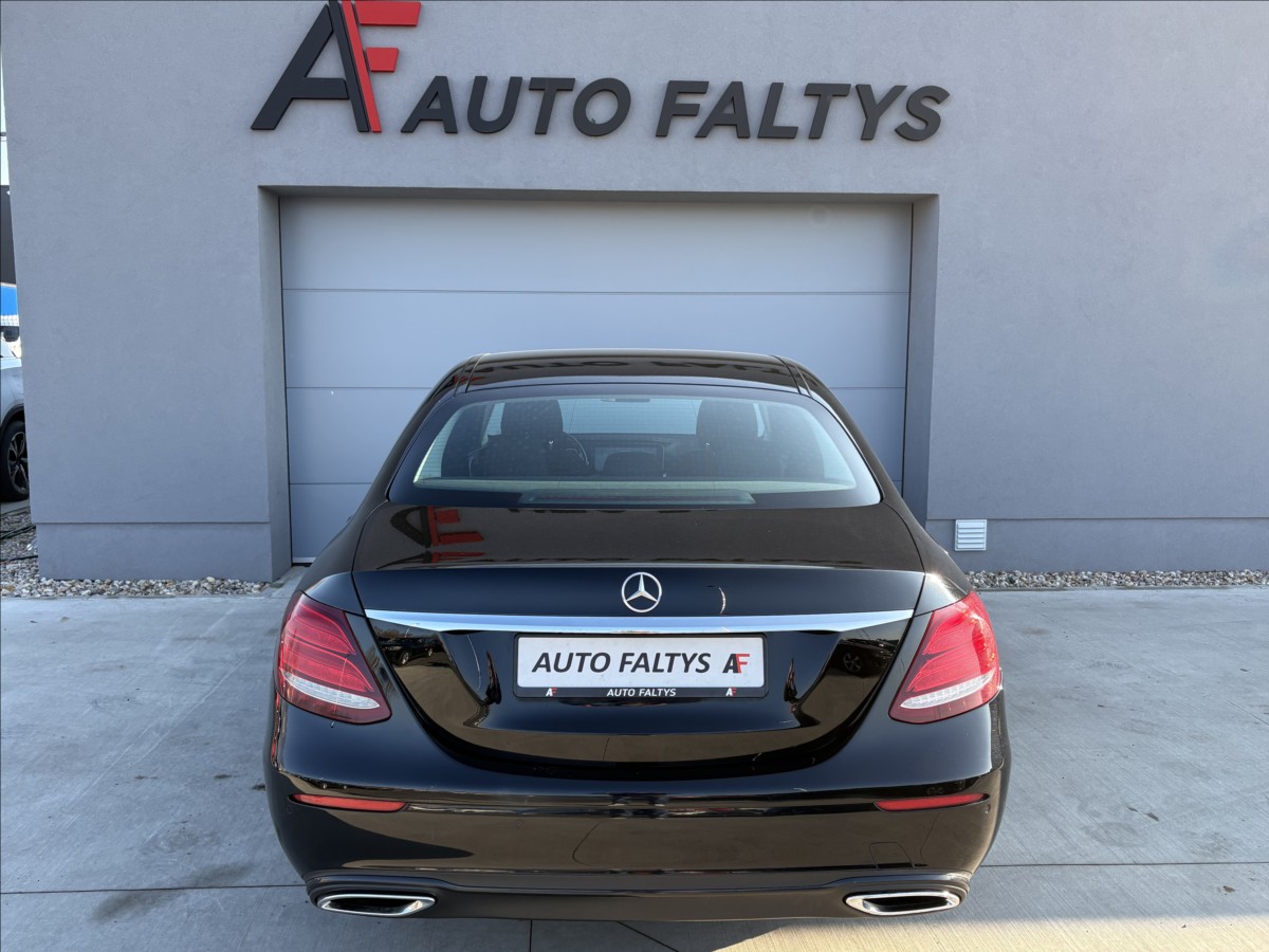 mercedes-benz-tridy-e-220-d-143-kw-automat-cz - 5