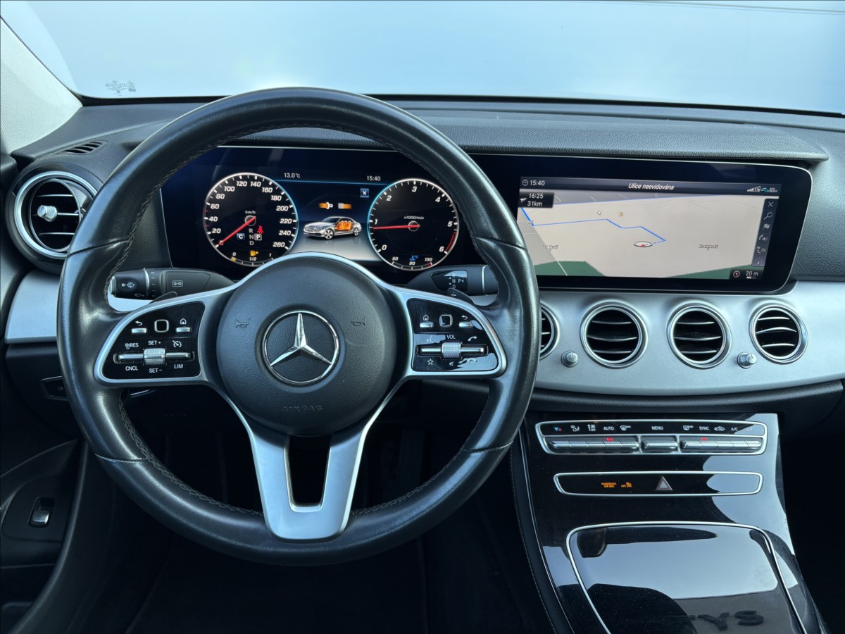 mercedes-benz-tridy-e-220-d-143-kw-automat-cz - 7