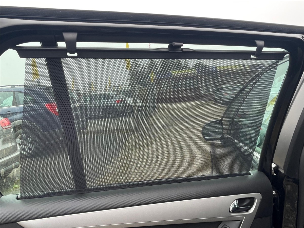 citroen-c4-picasso-1-6-thp - 8