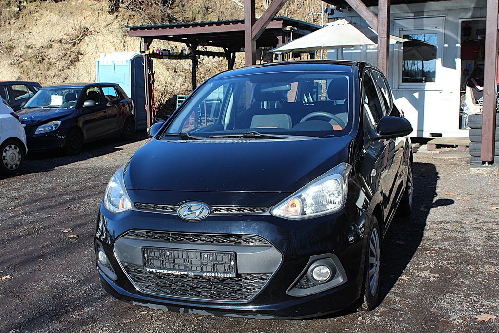 Hyundai i10 1.0i  72530 KM!