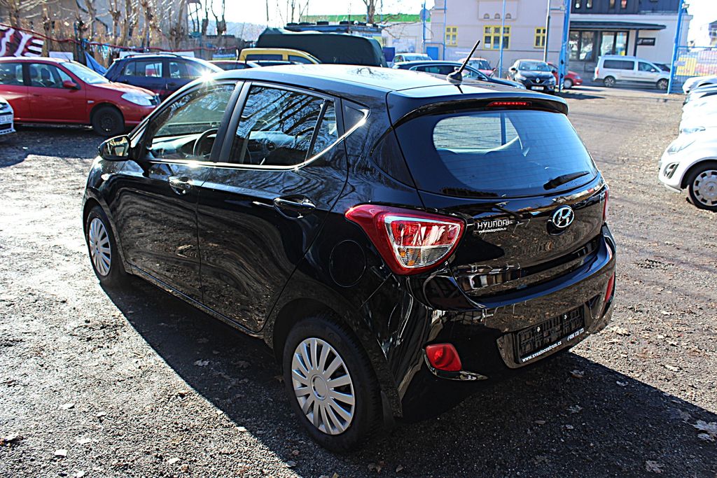 hyundai-i10-1-0i-72530-km - 5